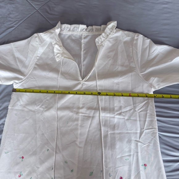 White Dress with Colorful Splatter Floral Design V Neck Short Sleeve - Picture 6 of 8